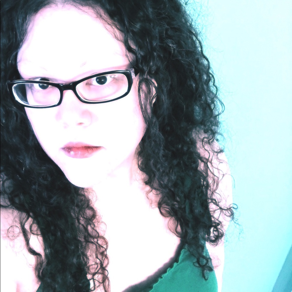 Meet your Posher, Rebecca